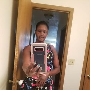 Meet your Posher, Ayenayuen